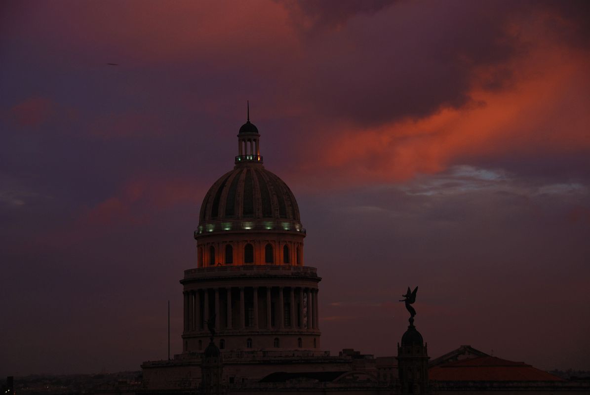 48 Cuba - Havana Centro - Capitolio Sunset